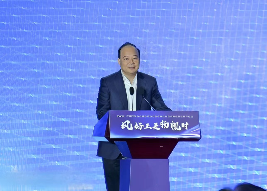 02-配文插图-天美娱乐董事长、总经理曾毓群发表致辞.png